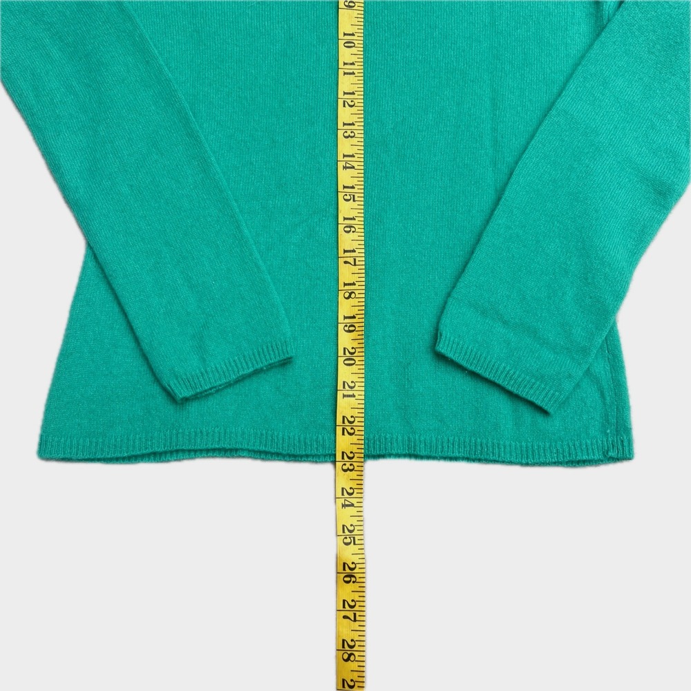 Peck & Peck Women's Green 100% Cashmere V-Neck Sweater Size M 2-Ply Knit - Picture 7 of 8
